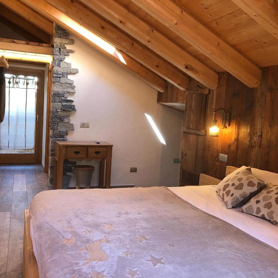 Bed and Breakfast Mi Casa Tu Casa Brusson Esterno foto