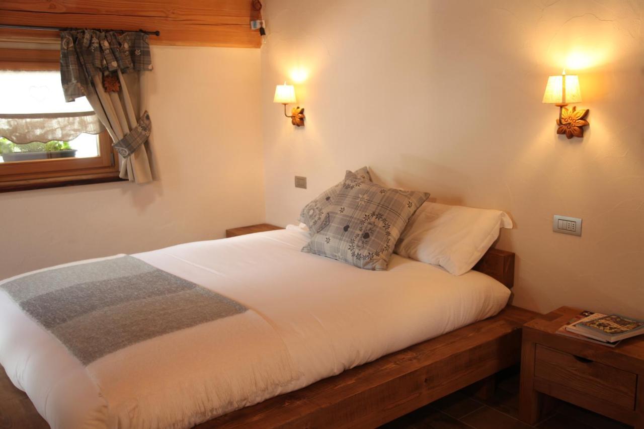 Bed and Breakfast Mi Casa Tu Casa Brusson Esterno foto