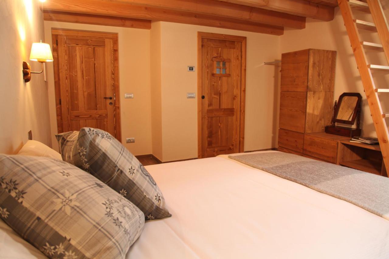 Bed and Breakfast Mi Casa Tu Casa Brusson Esterno foto