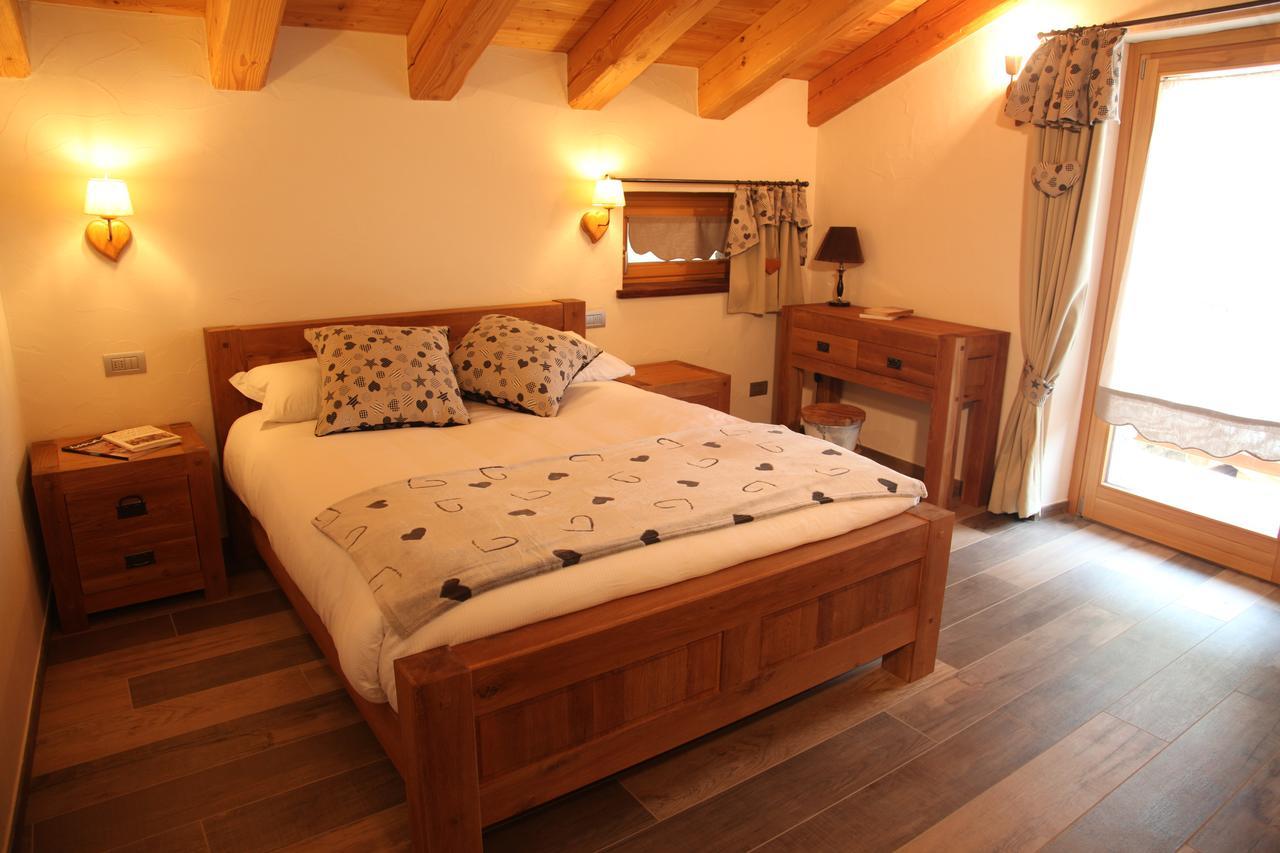 Bed and Breakfast Mi Casa Tu Casa Brusson Esterno foto